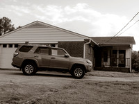 Chris and Lisbeth’s 4 Runner in the driveway.